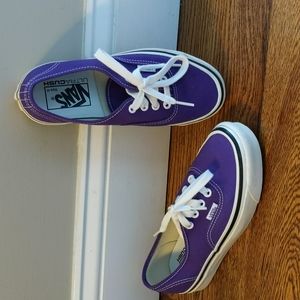 NWOT! Vans Ultracush